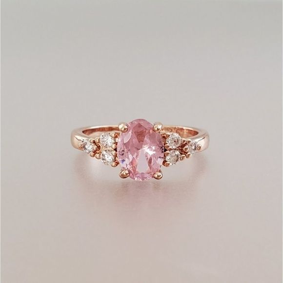 Jewelry - Intro Sale! Pink Oval-Cut Center Stone Ring